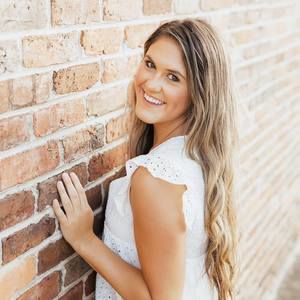 Meet your Posher, Madison grace